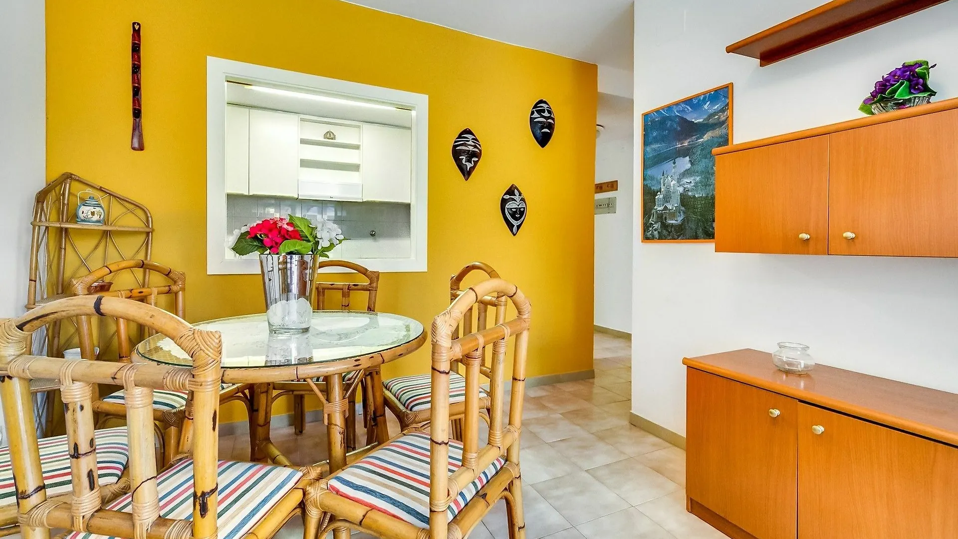 Vivalidays Nieves Apartment Pineda de Mar